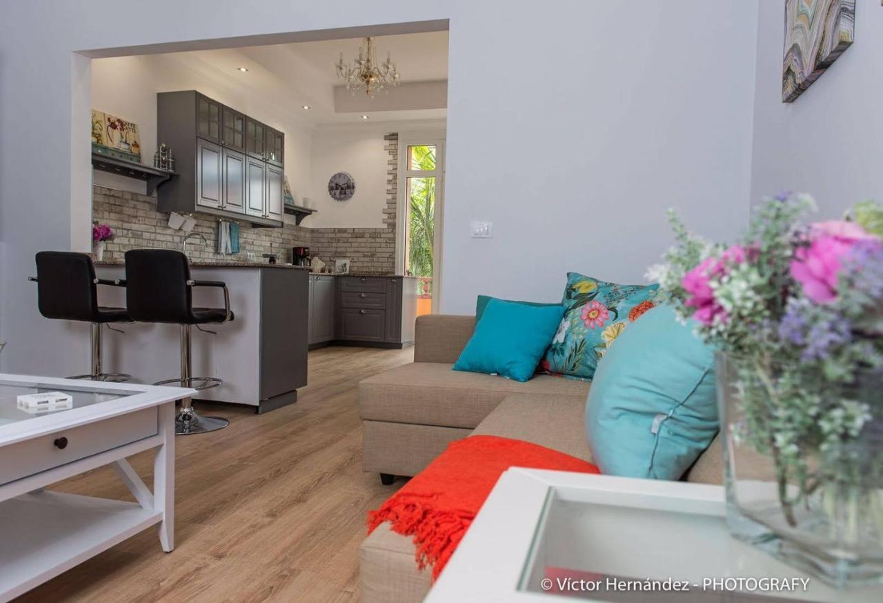 Apartment Flatguest Living House *
